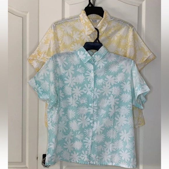 Blair Tops - Set Of 2 Vintage Blair Women’s Floral Print Button Up Short Sleeve Blouse